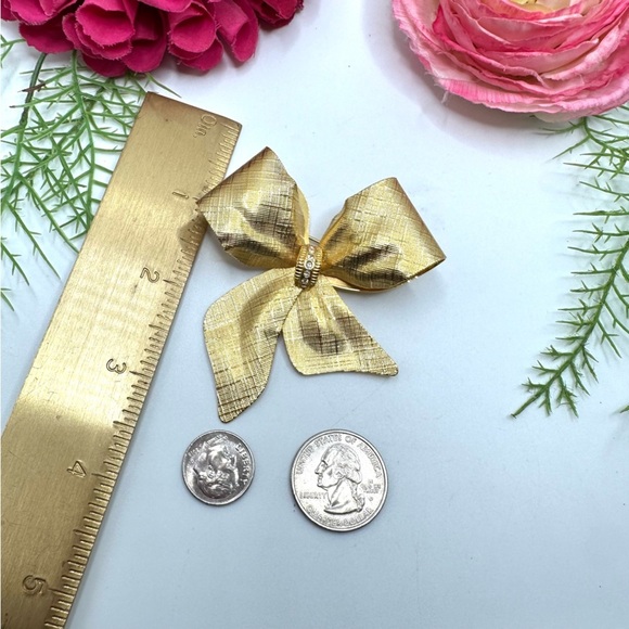 VINTAGE⚜️Brushed Golden Ribbon Bow Brooch - Picture 5 of 5
